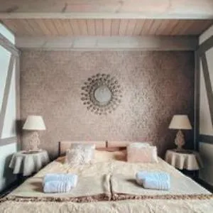 Mela Villa